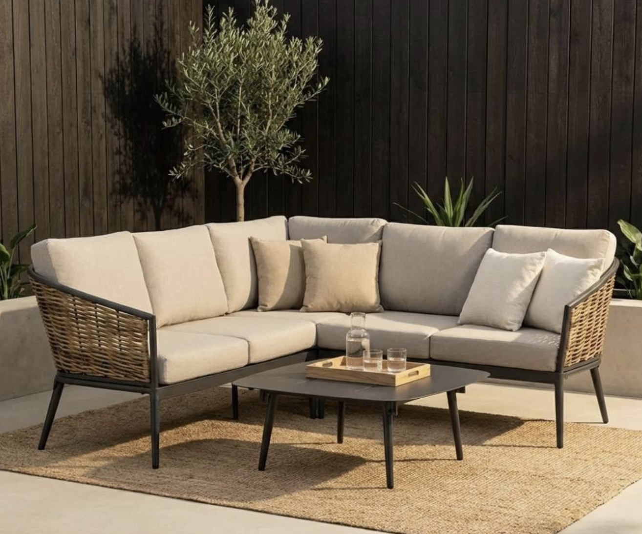 hotel outdoor PE rattan sofa set with custom cushions and aluminum frame option